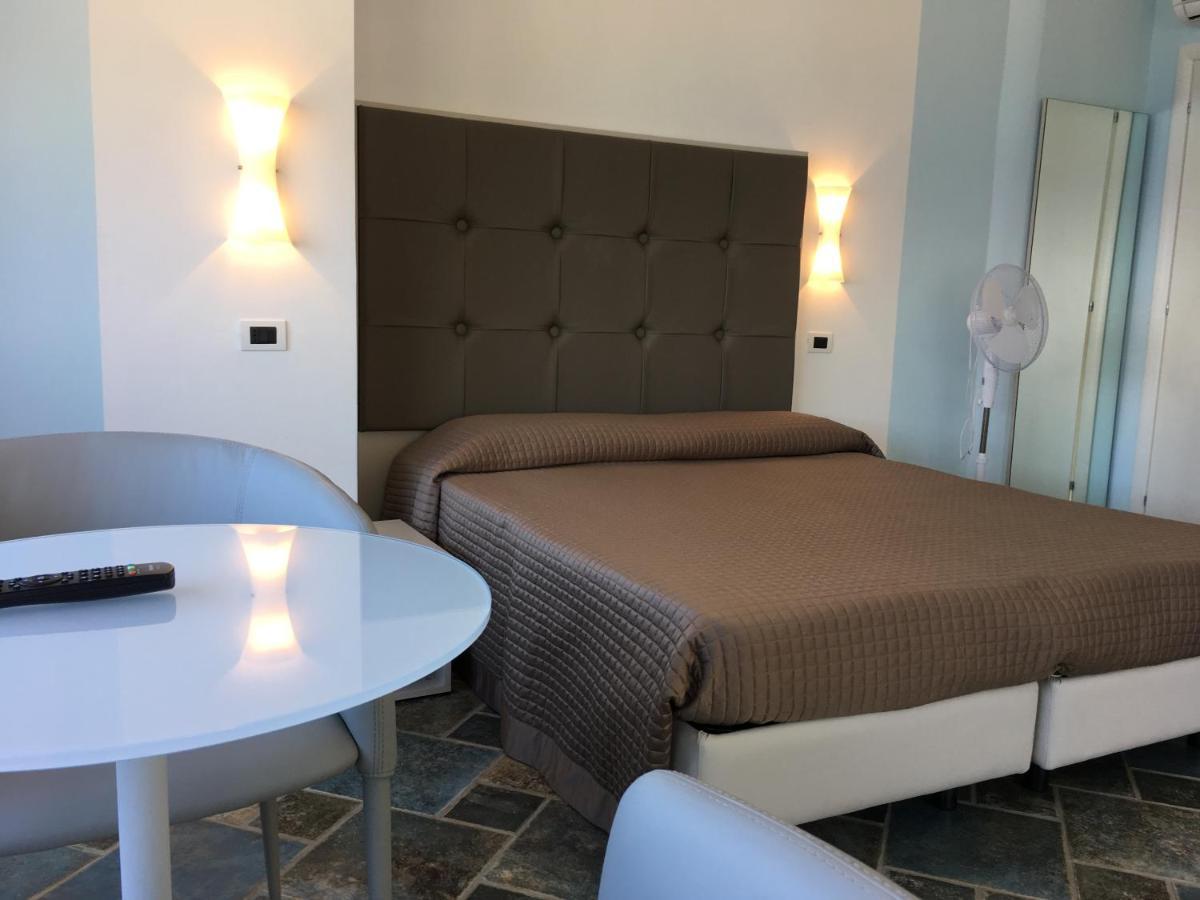 BB Oasis Bed & Breakfast Scilla Bagian luar foto